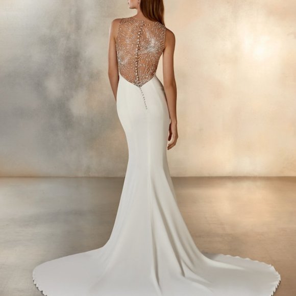 Pronovias Galaxy Wedding Dress - Picture 1 of 15